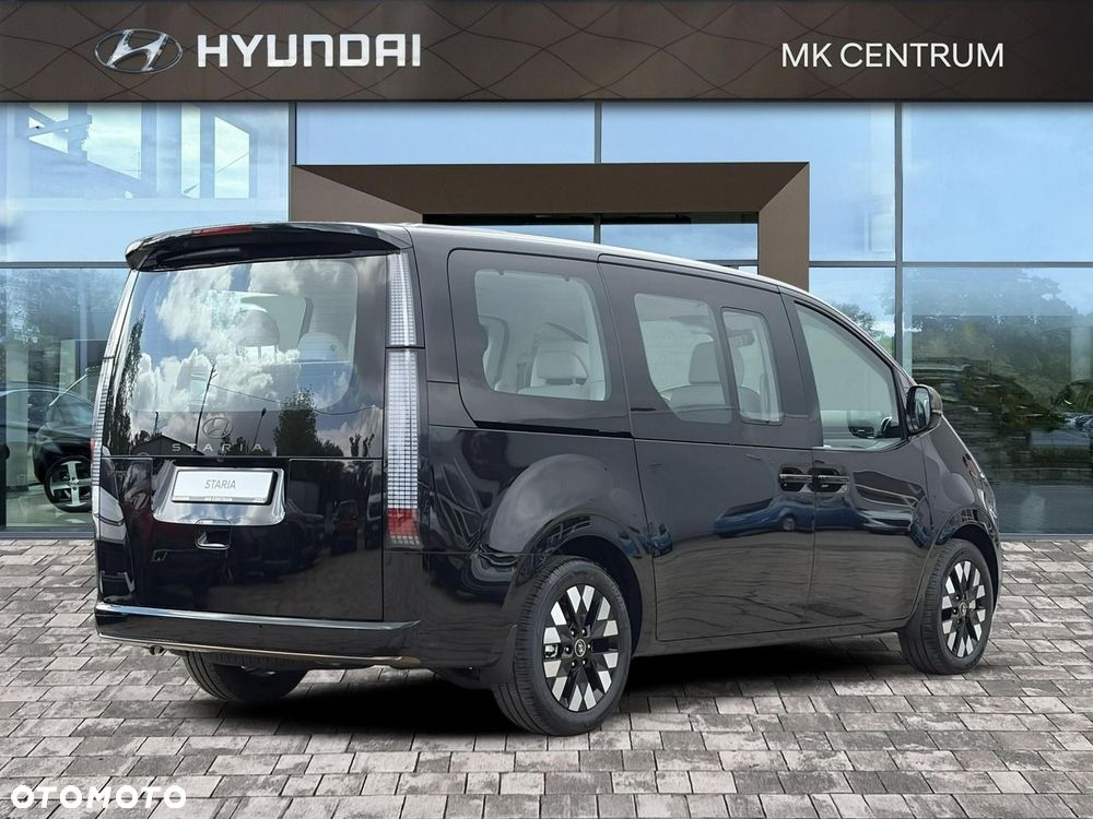 Hyundai Staria - 6