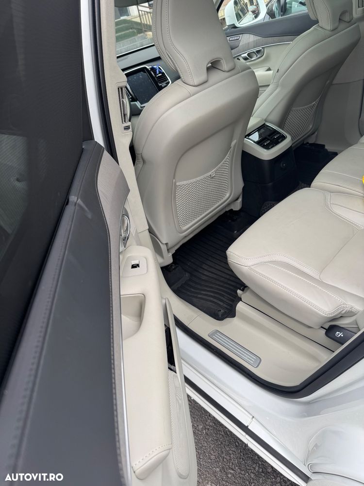 Volvo XC 90 - 7