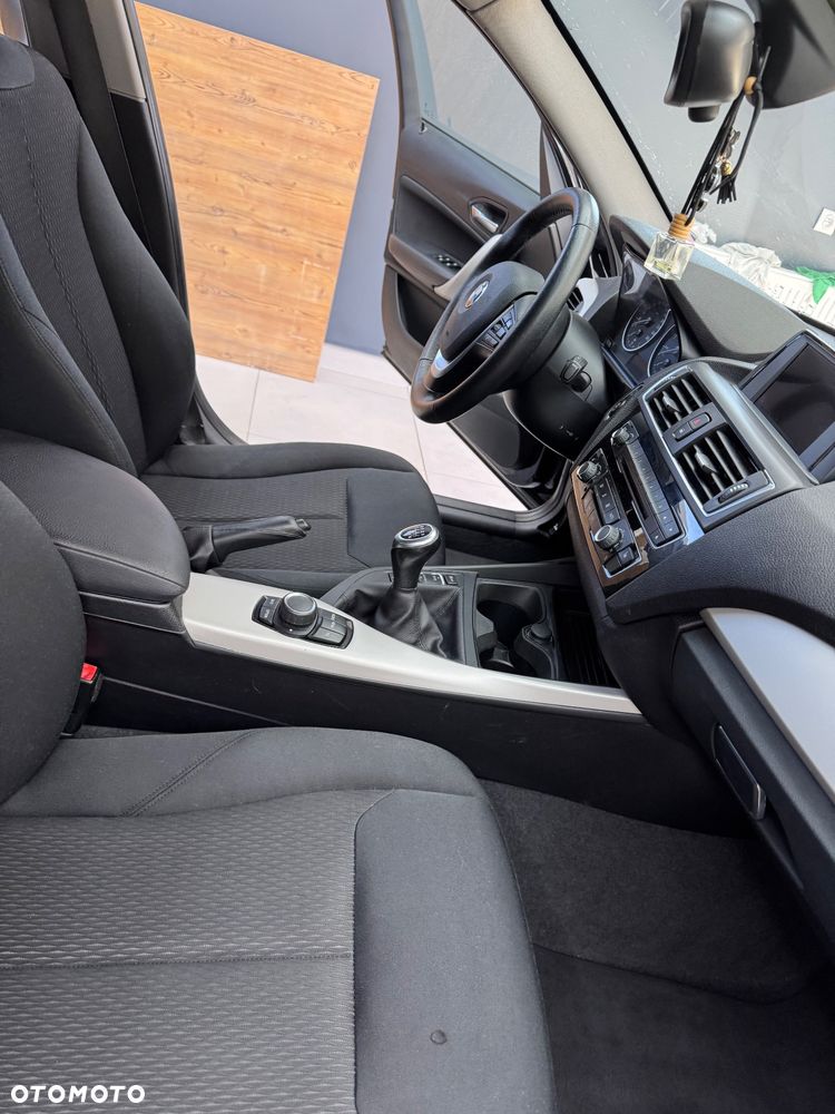BMW Seria 1 116i - 18