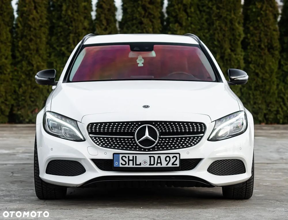 Mercedes-Benz Klasa C 180 9G-TRONIC AMG Line - 4
