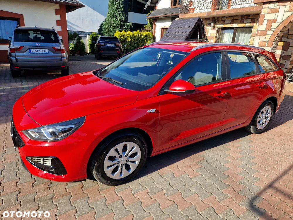 Hyundai i30 1.5 DPI Classic + - 28