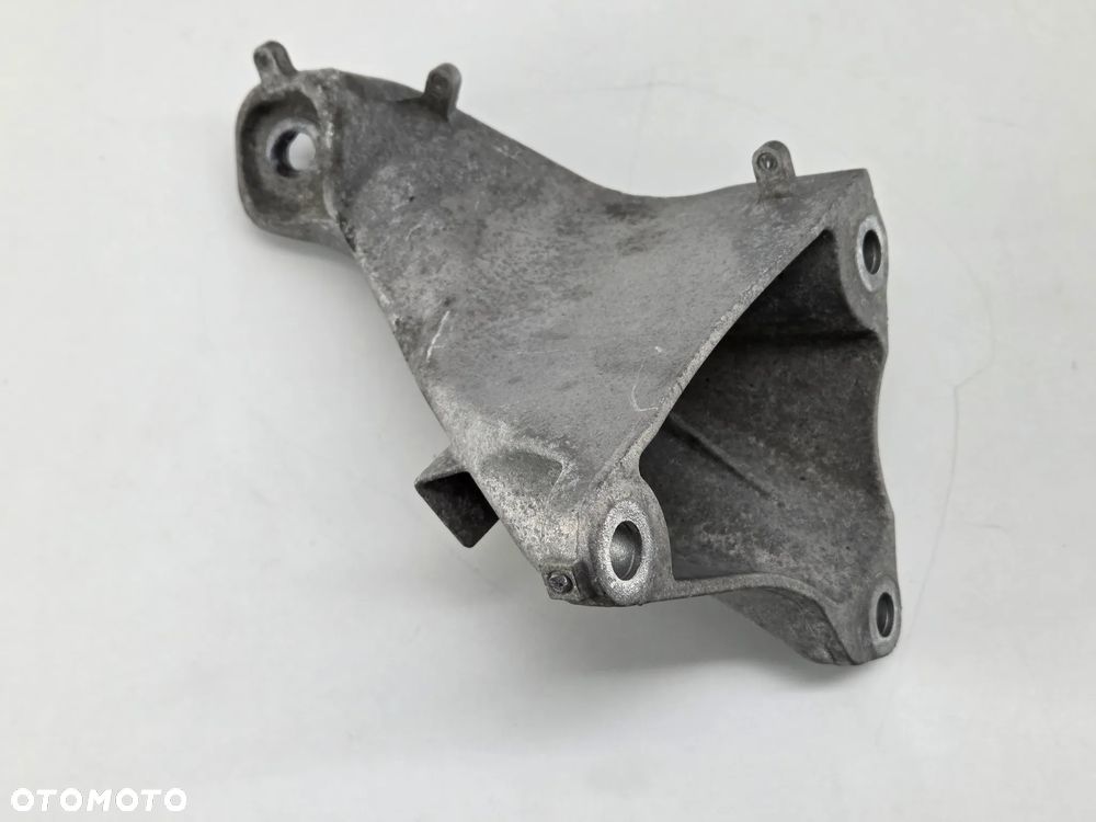 ŁAPA PODUSZKA SILNIKA BMW 3 E90 2.0D 6764574 - 7