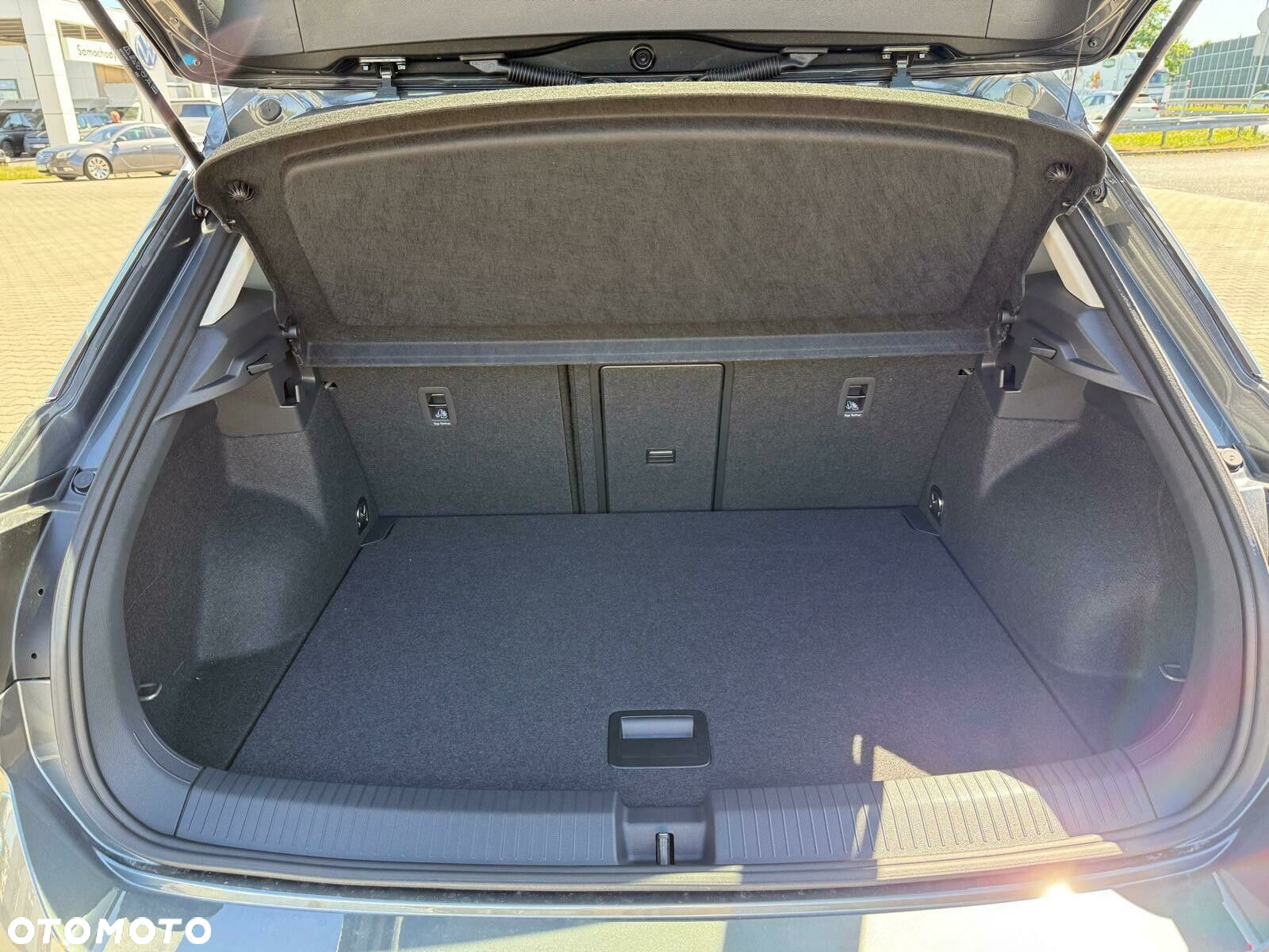 Volkswagen T-Roc 1.5 TSI Life Plus DSG - 33