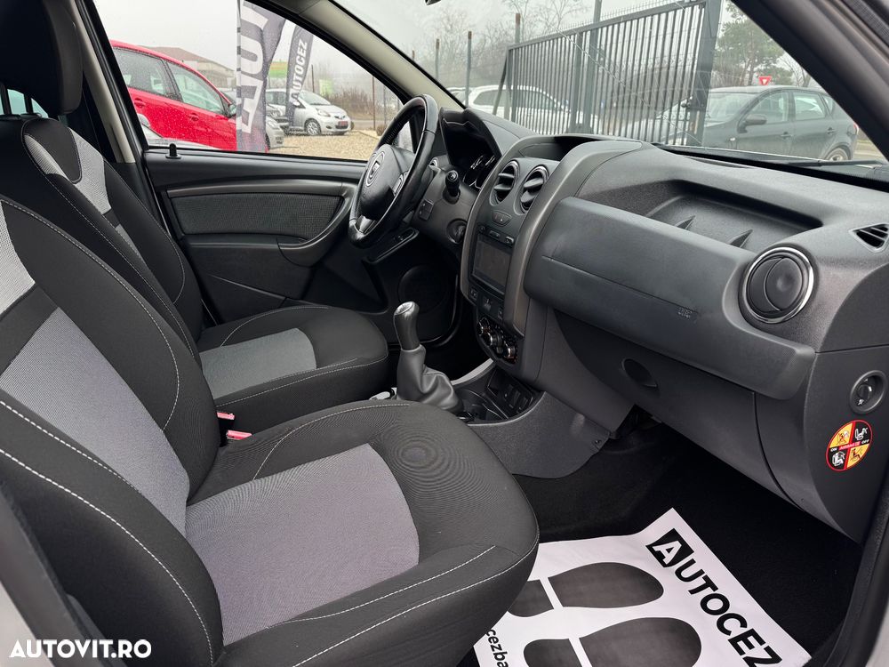 Dacia Duster SCe 115 4x2 Laureate - 10