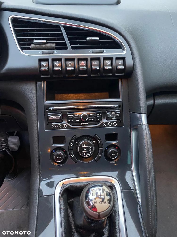 Peugeot 3008 PureTech 130 Stop & Start GPF Allure - 11