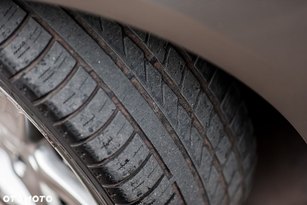 Volkswagen Passat CC - 13