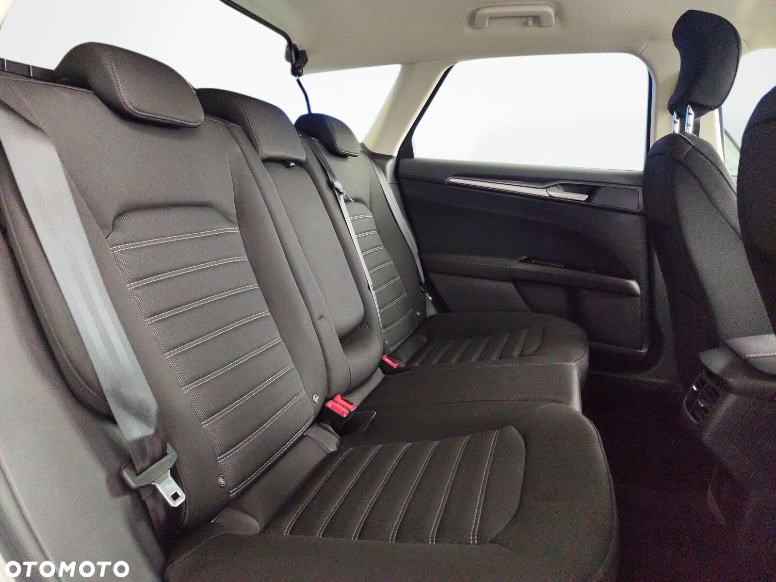 Ford Mondeo - 17