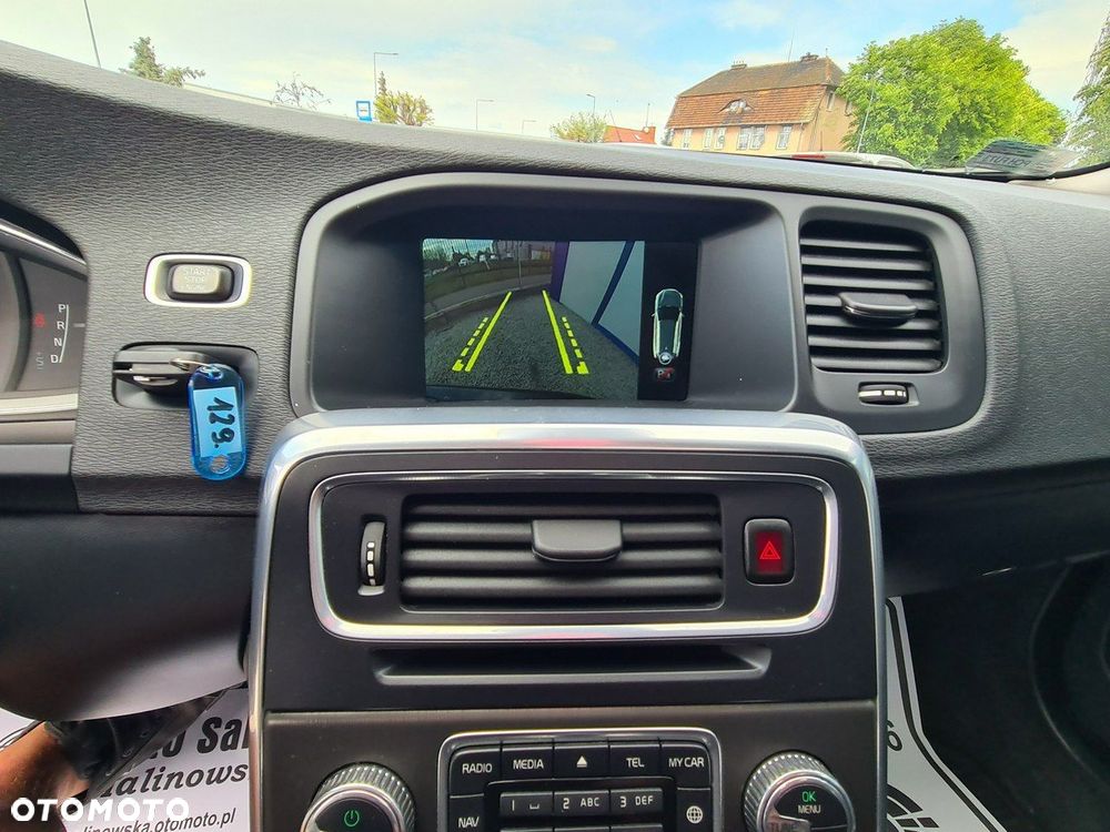 Volvo V60 T5 Drive-E Momentum - 12