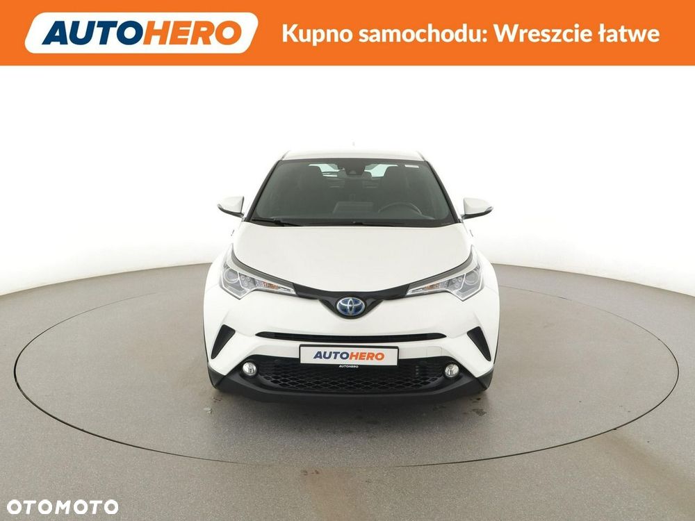 Toyota C-HR Flow - 12