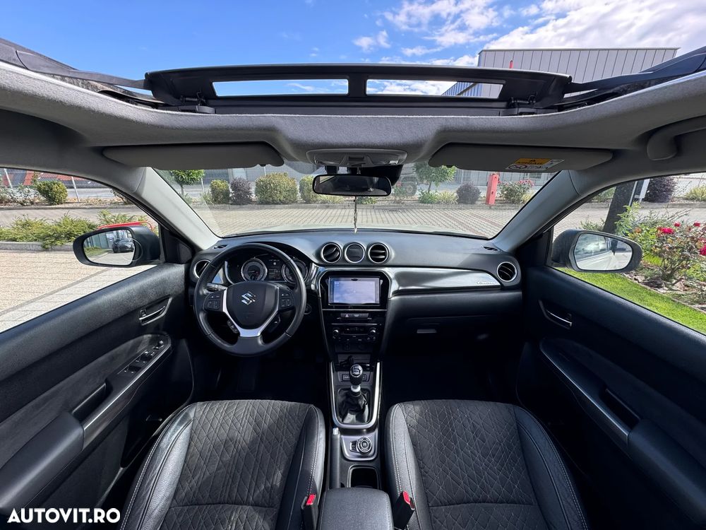 Suzuki Vitara 1.4 Boosterjet AllGrip MHEV Luxus - 15