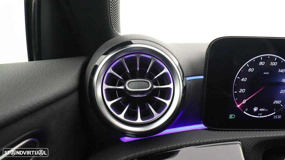 Mercedes-Benz A 200 Limousine d AMG Line Aut. - 22