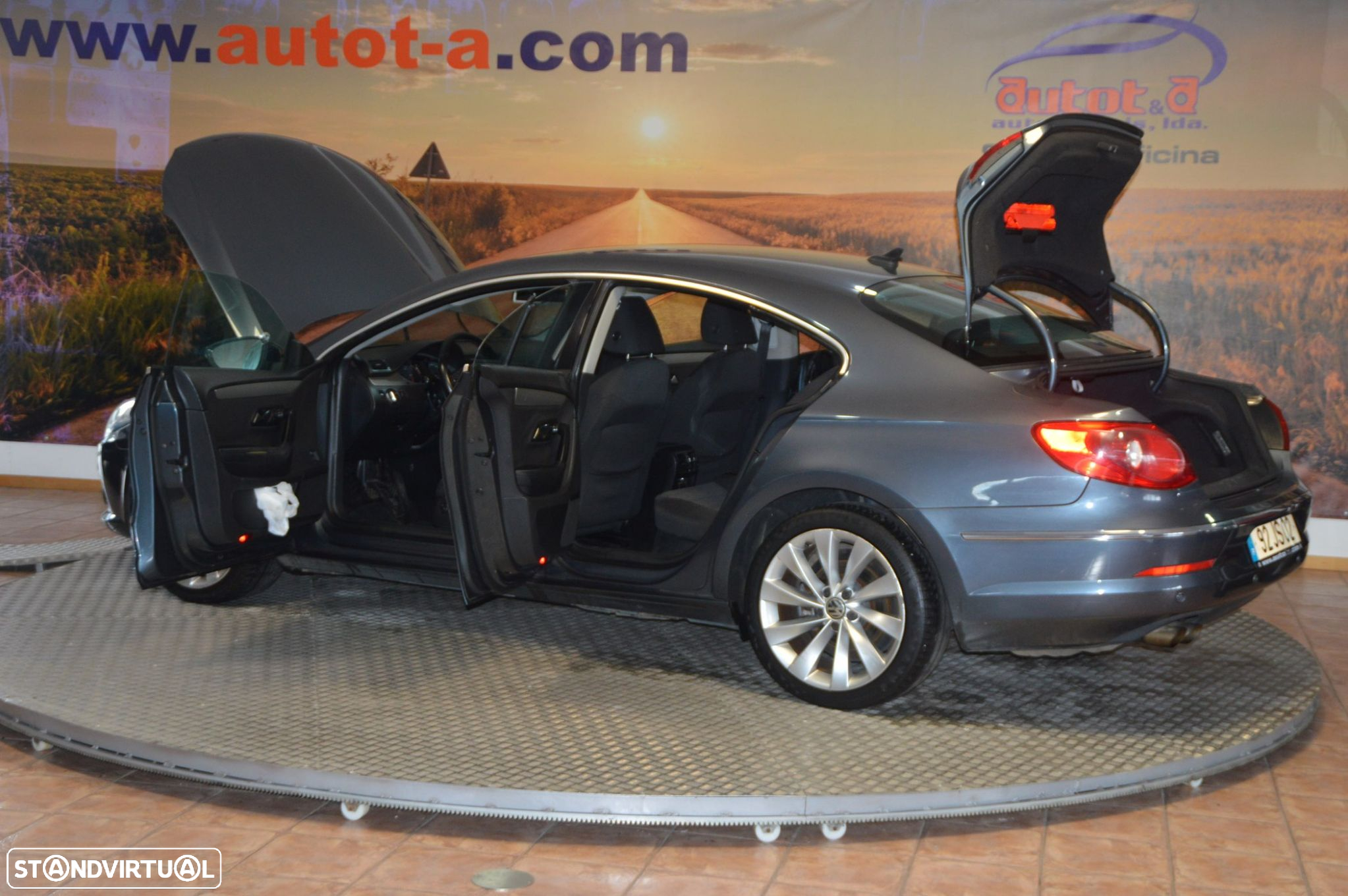 VW Passat CC 2.0 TDi BlueMotion - 11