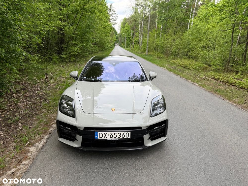 Porsche Panamera - 1