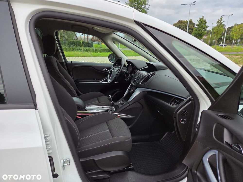 Opel Zafira - 21