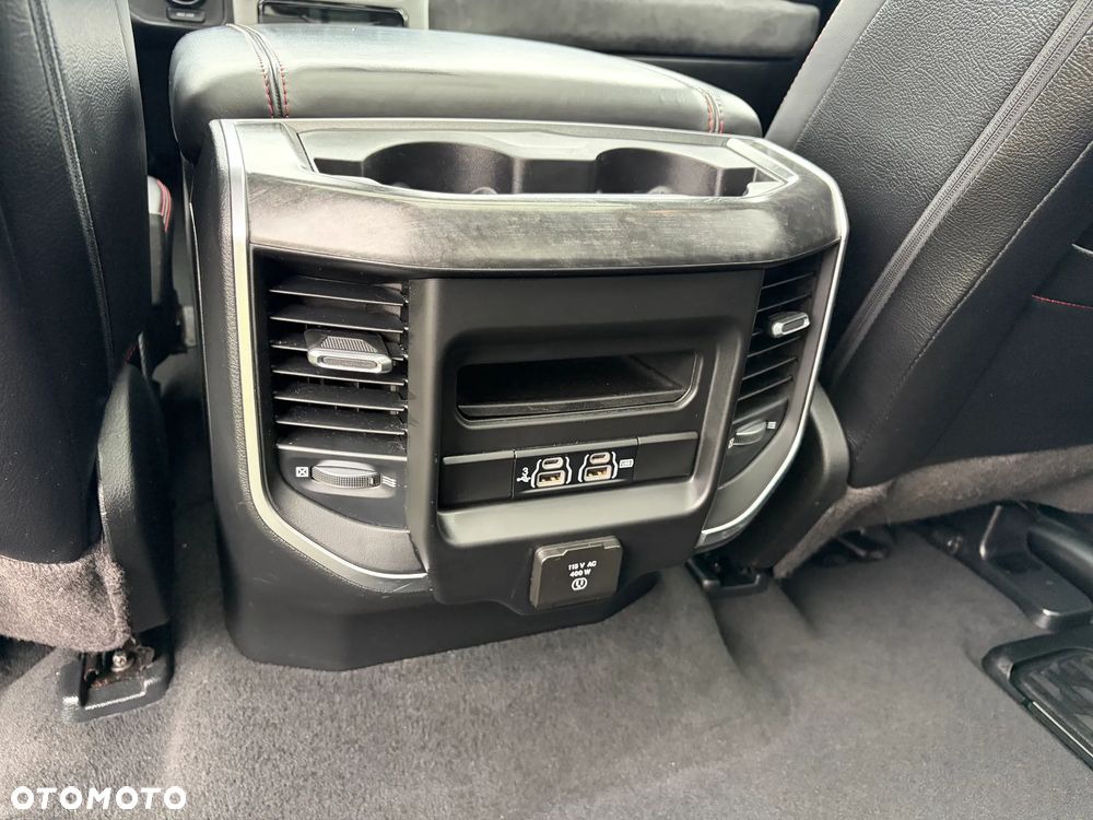 RAM 1500 - 11
