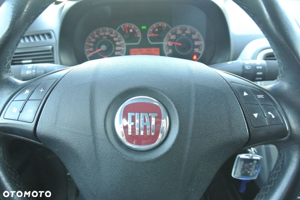 Fiat Punto 1.2 8V - 11
