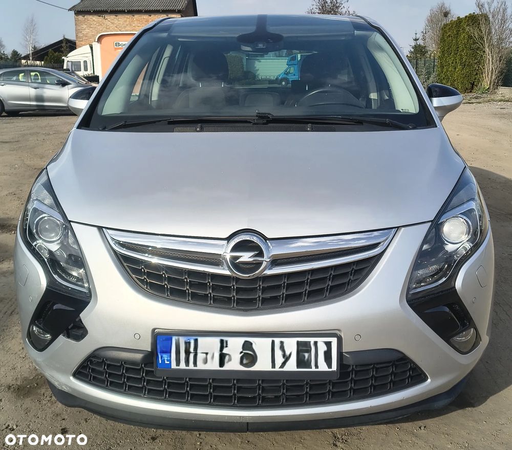 Opel Zafira - 2
