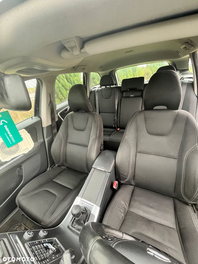 Volvo XC 60 D3 Momentum - 16