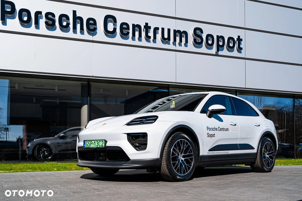 Porsche Macan 100kWh