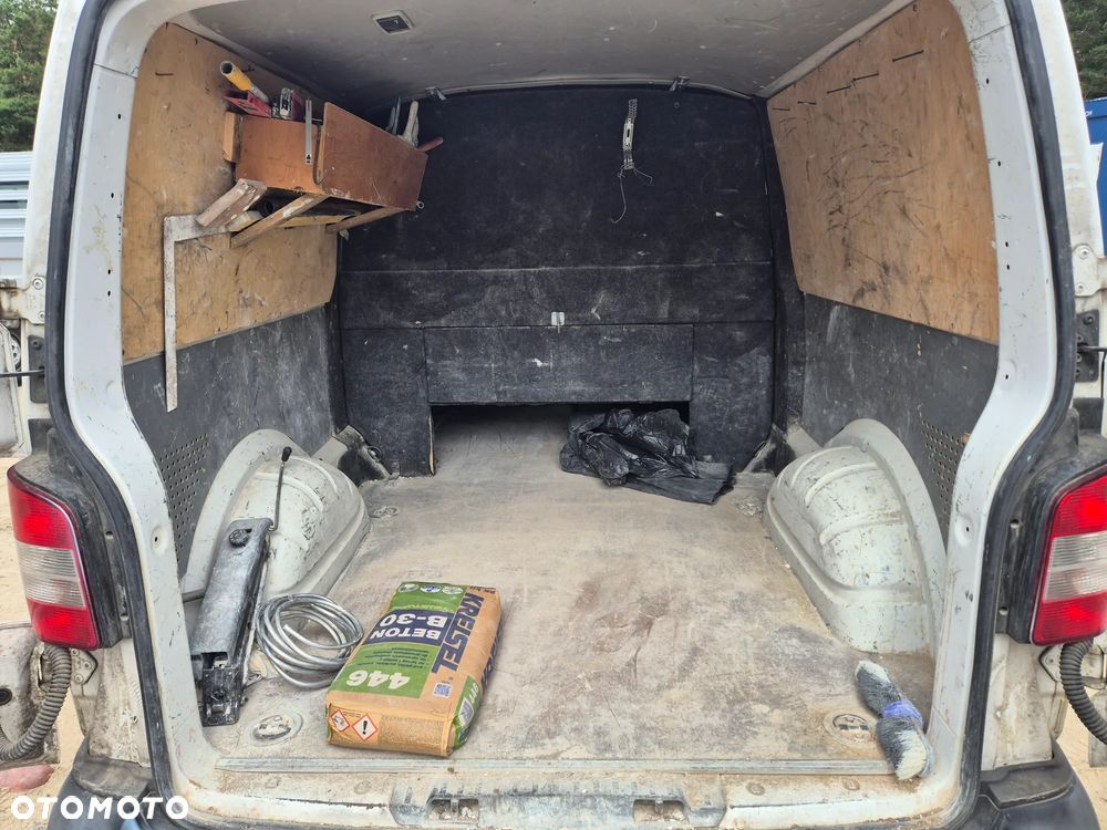 Volkswagen Transporter - 9
