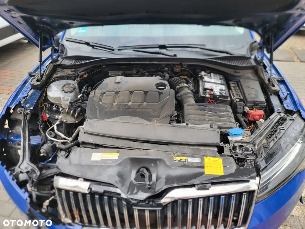 Skoda Superb 2.0 TDI Sportline - 8