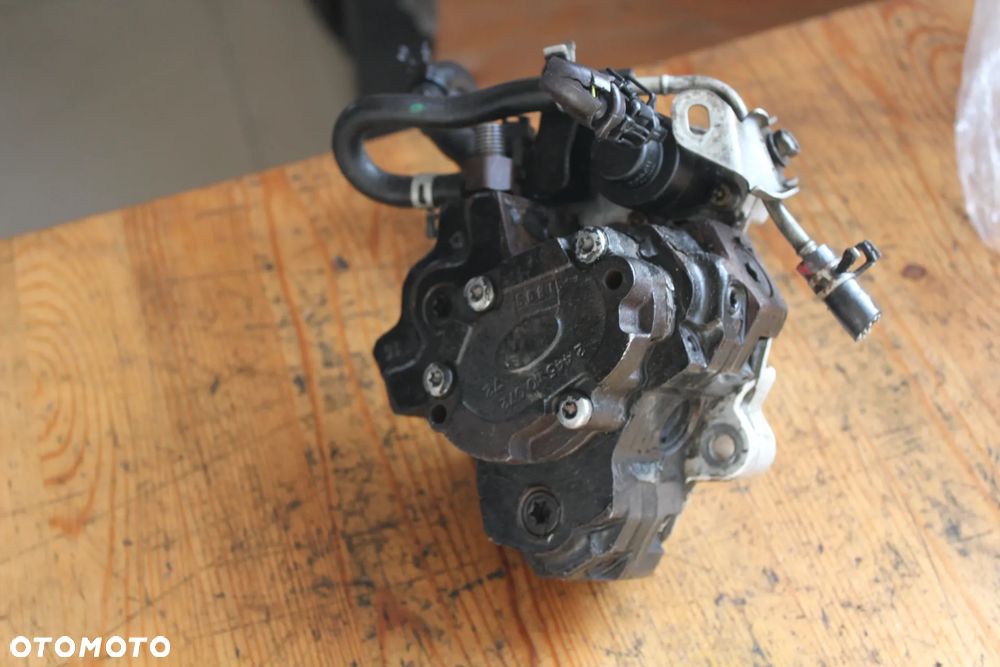 pompa wtryskowa toyota yaris I 1.4 d4d 22100-33010 kompletna - 7