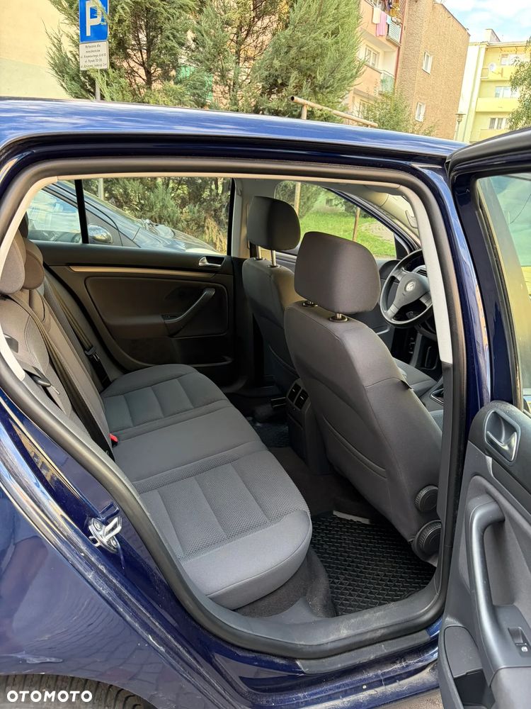Volkswagen Golf 1.6 Comfortline - 17