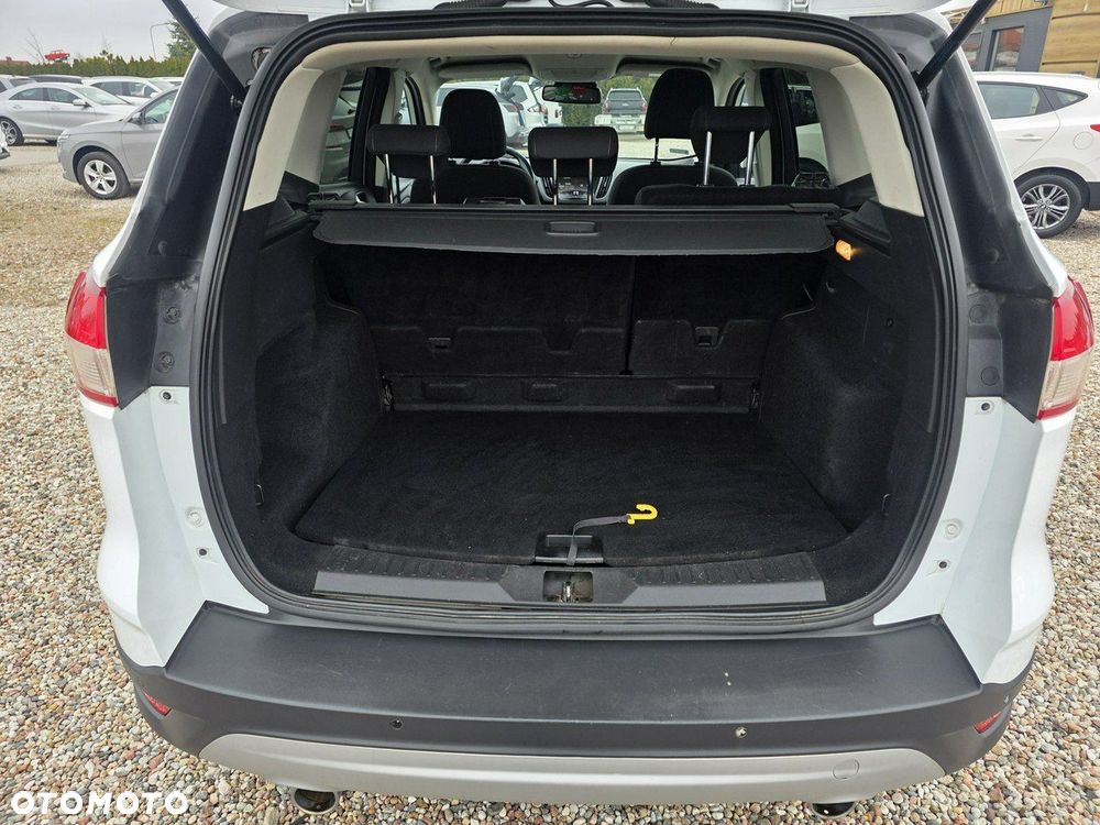 Ford Kuga 2.0 TDCi 2x4 Titanium - 23