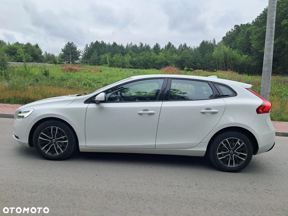 Volvo V40 D2 Momentum - 6