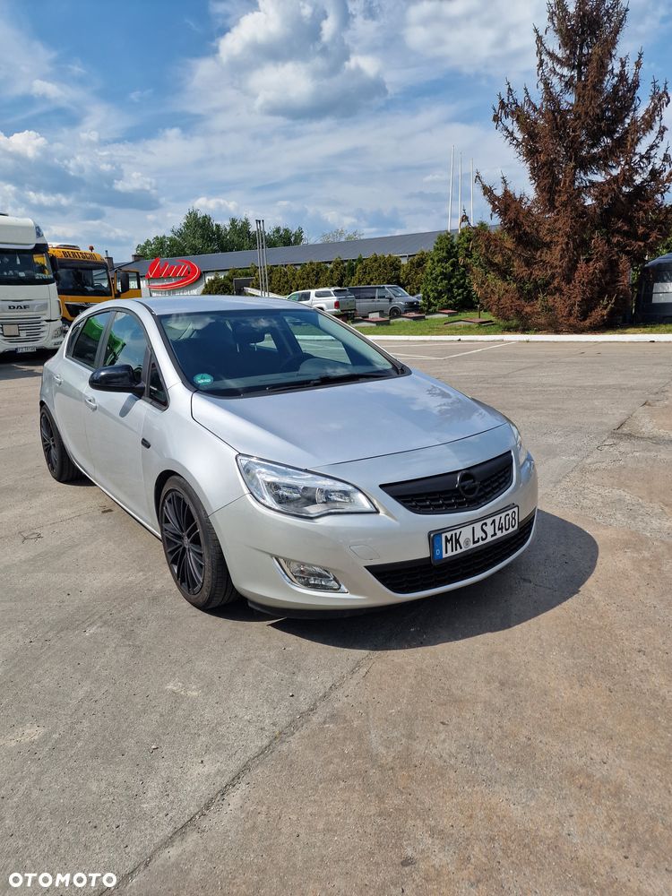 Opel Astra 1.6 - 10
