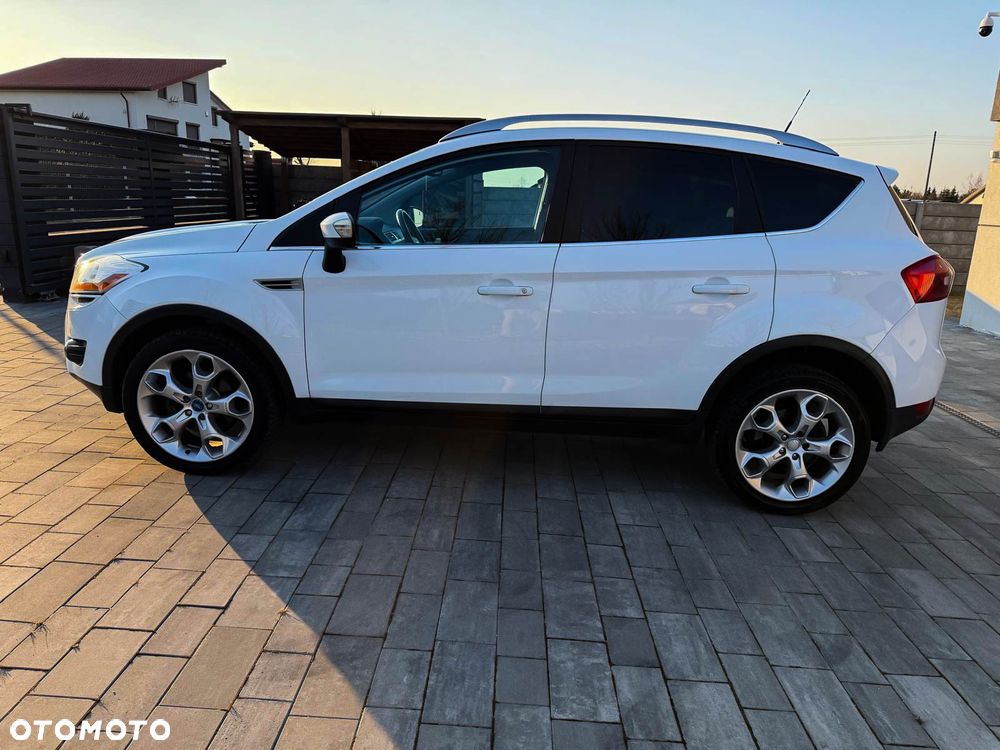 Ford Kuga - 25