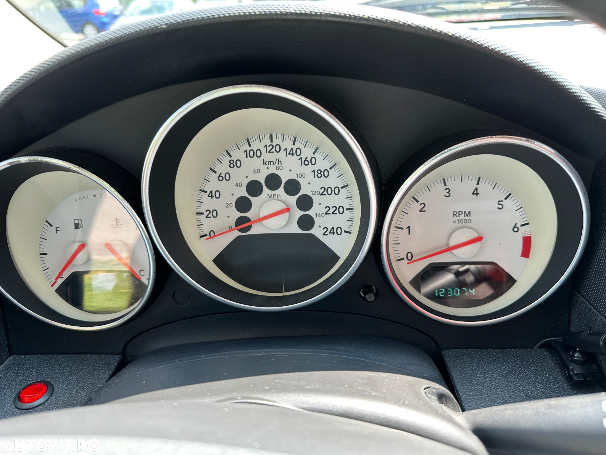 Dodge Caliber - 18
