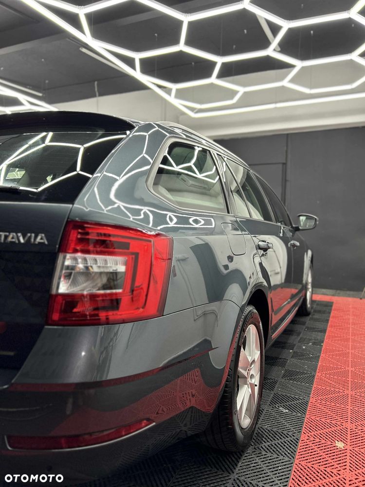 Skoda Octavia 1.4 TSI Ambition - 8