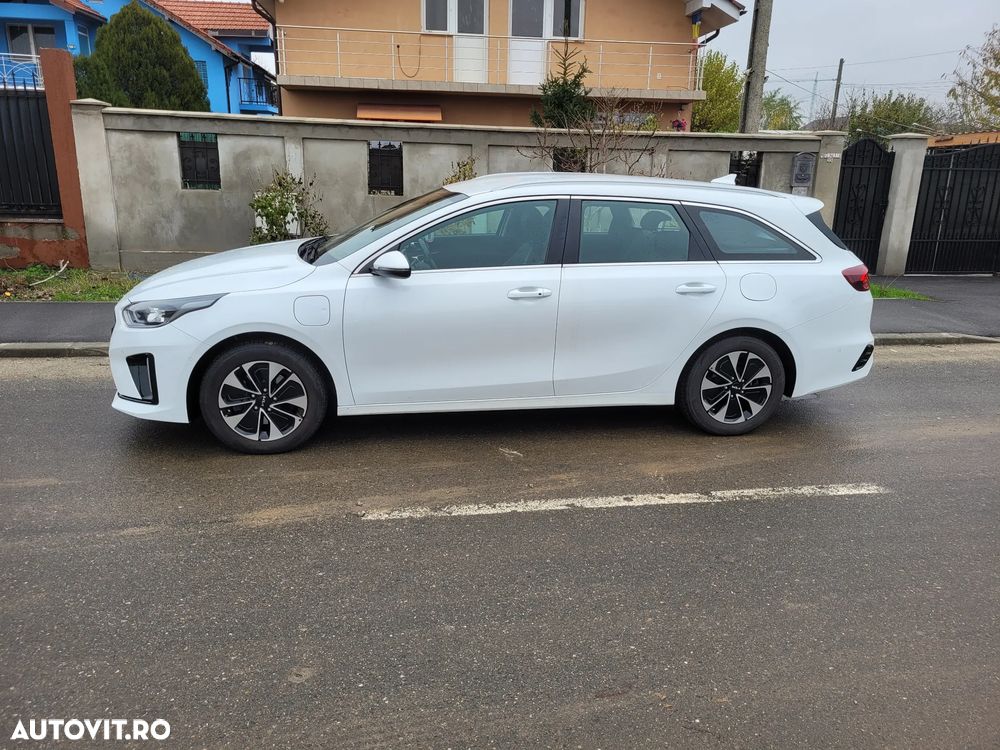 Kia Ceed SW 1.6 GDI DCT OPF Plug-in-Hybrid Spirit - 3