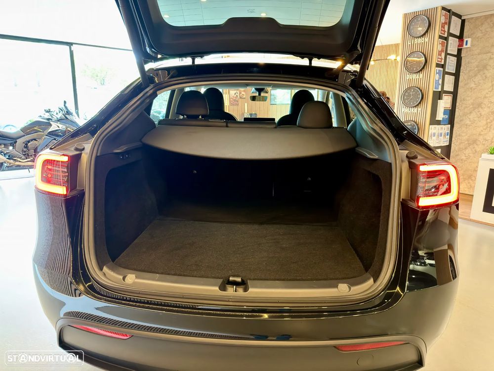 Tesla Model Y Performance Tração Integral - 19