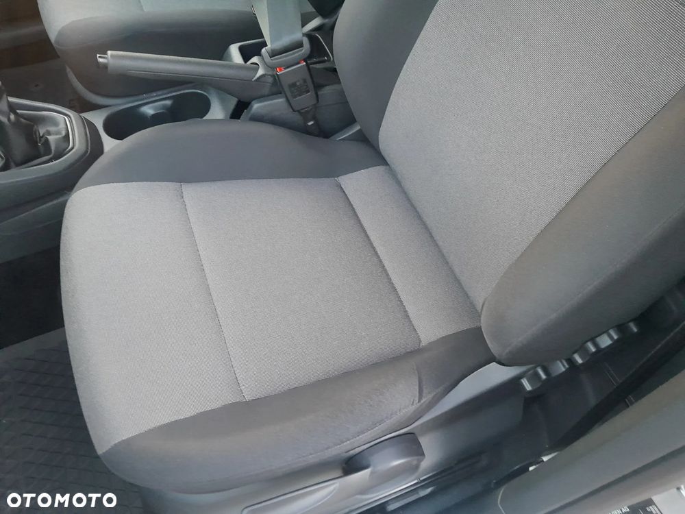 Volkswagen Caddy - 10