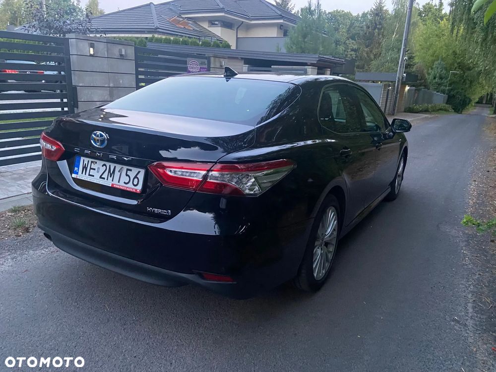 Toyota Camry 2.5 Hybrid Executive CVT - 3