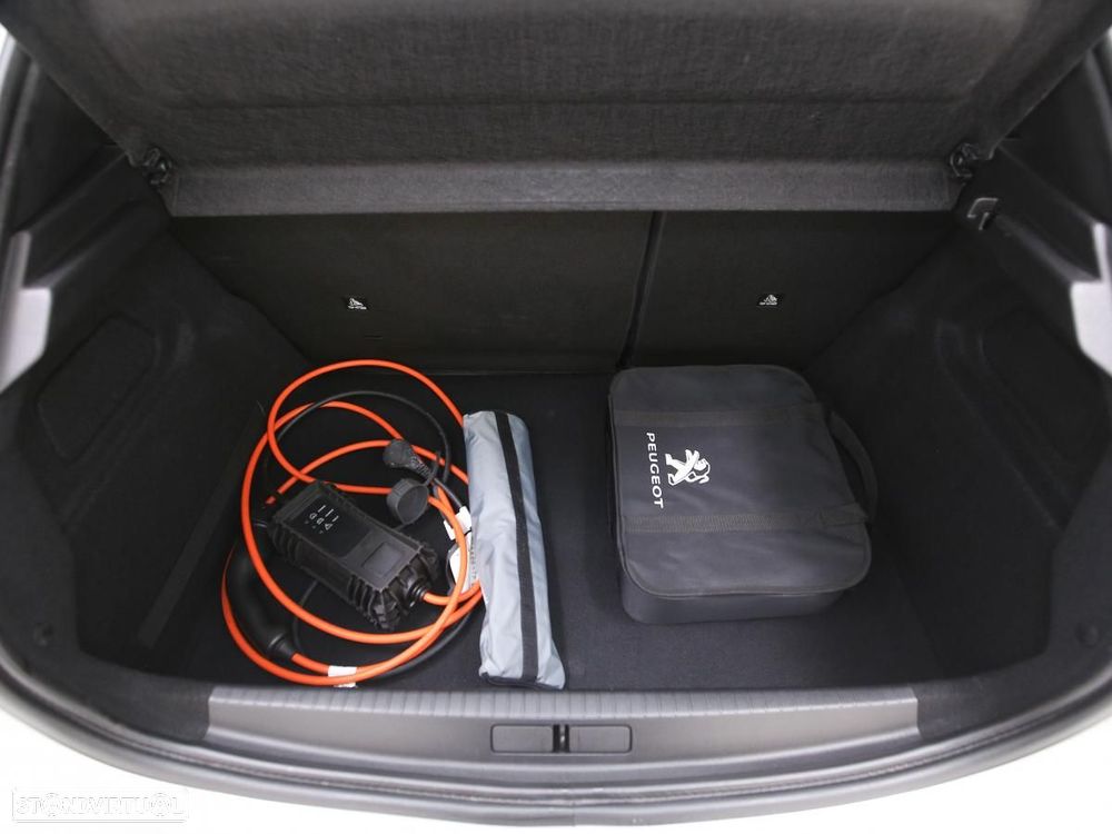 Peugeot e-208 50 kWh Active - 11