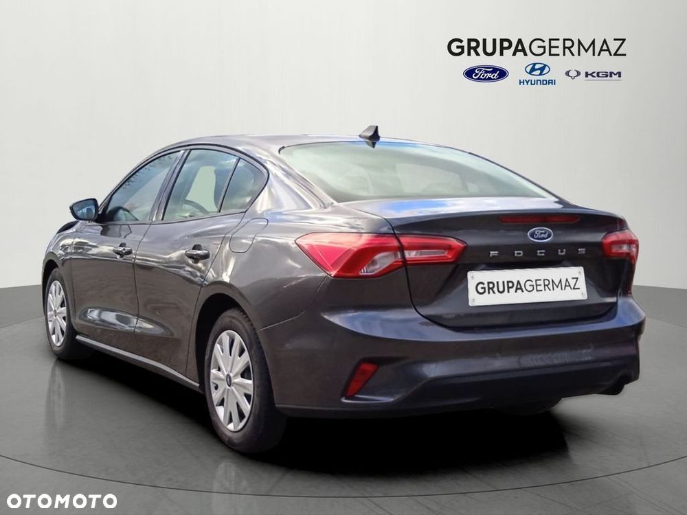 Ford Focus - 8