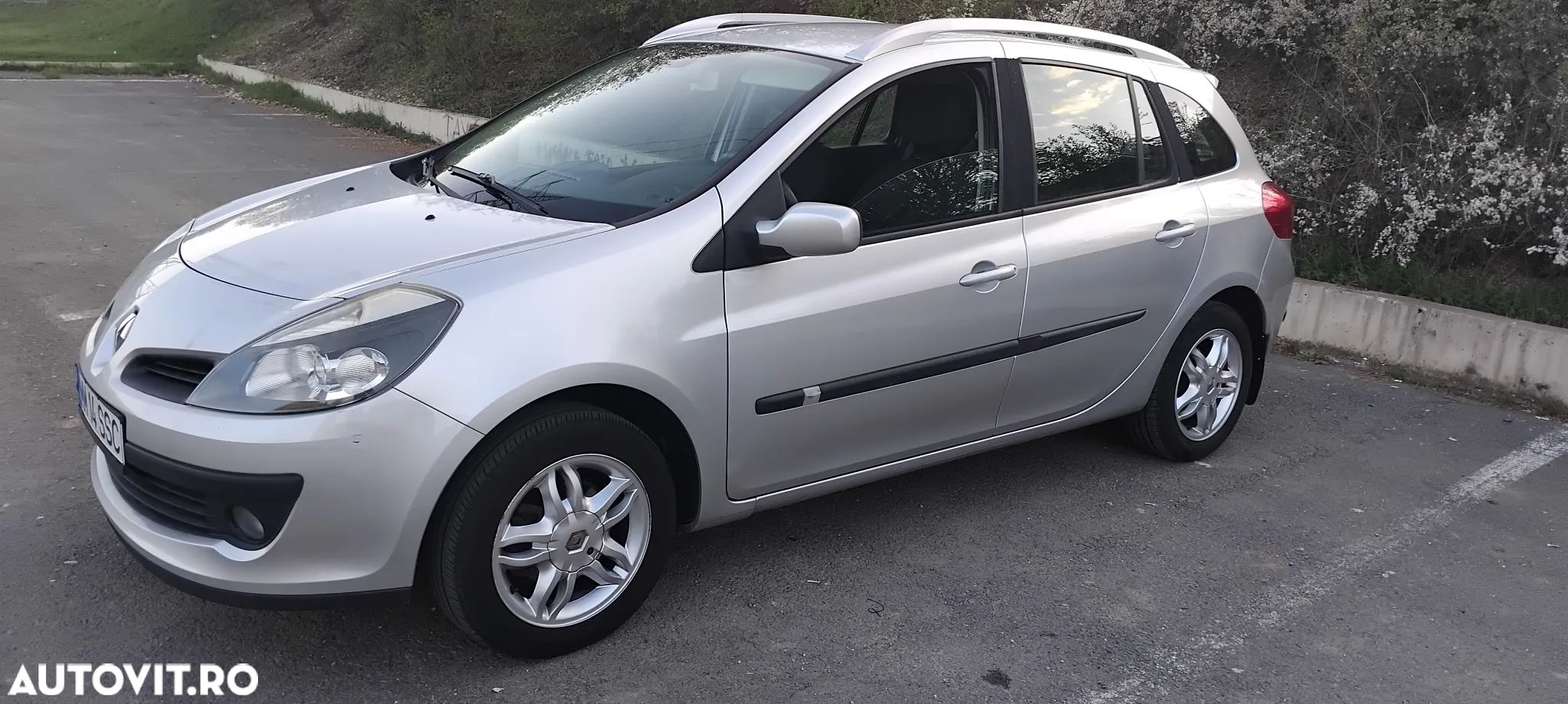 Renault Clio 1.2 16V 75 Collection - 1