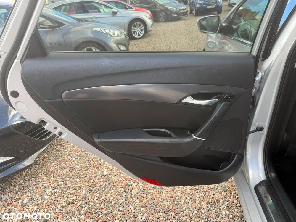 Hyundai i40 1.7 CRDi Automatik Premium - 32