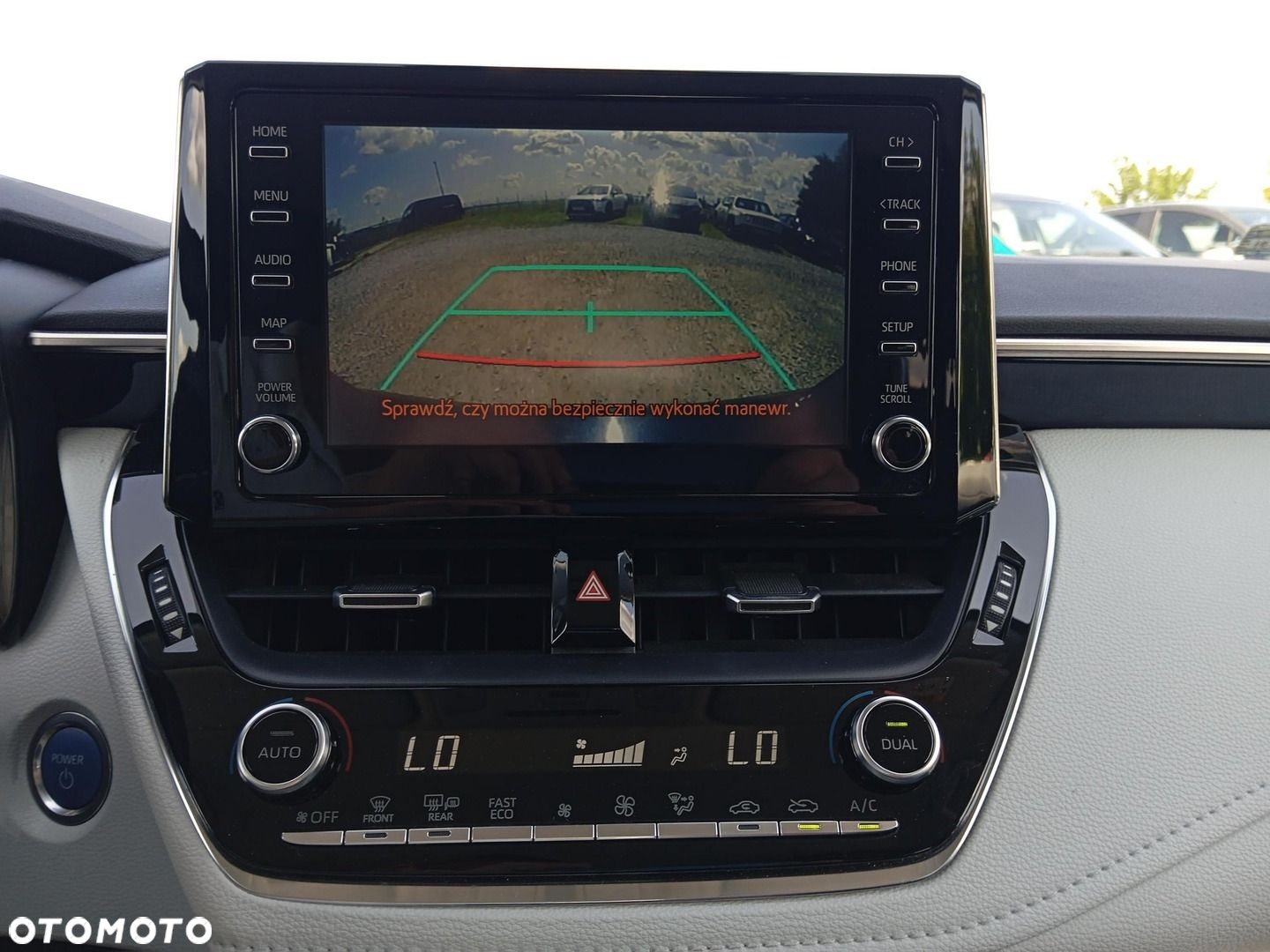 Toyota Corolla 1.8 Hybrid Comfort - 16