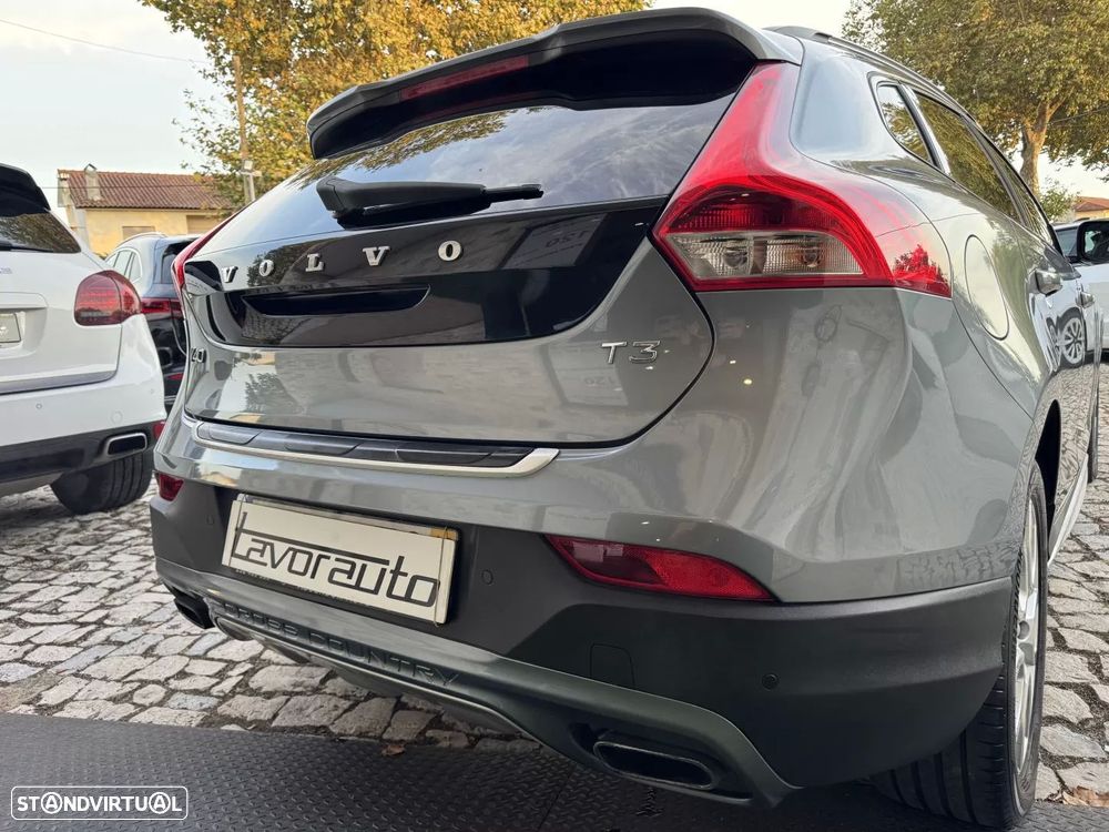 Volvo V40 Cross Country 1.5 T3 Geartronic - 28