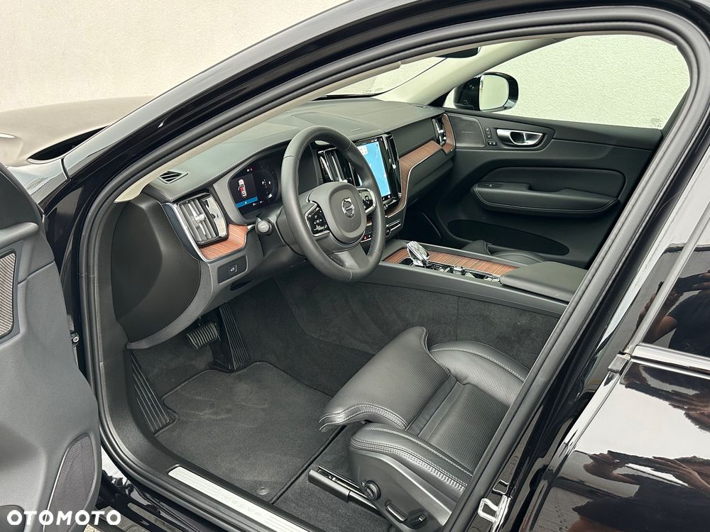 Volvo XC 60 B4 D AWD Geartronic RDesign - 21