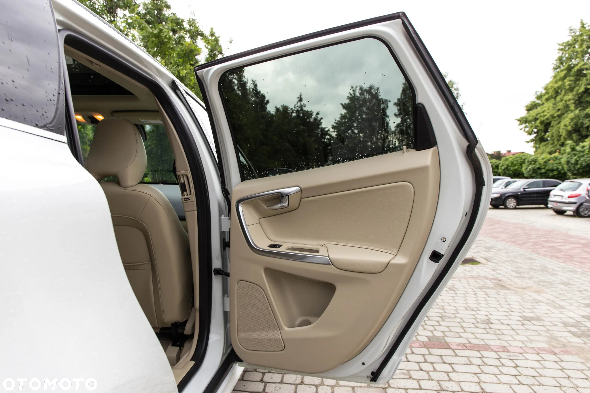 Volvo XC 60 T5 Drive-E Momentum - 28