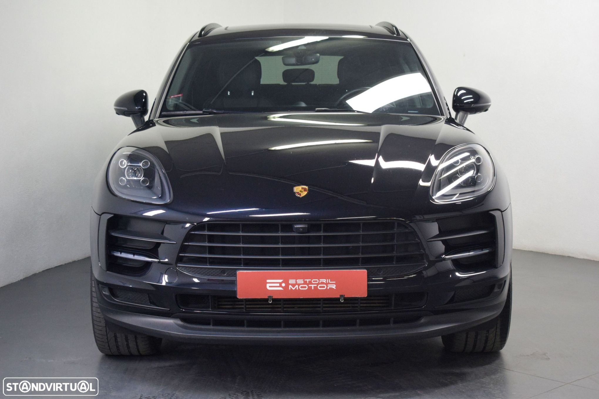 Porsche Macan Standard - 2
