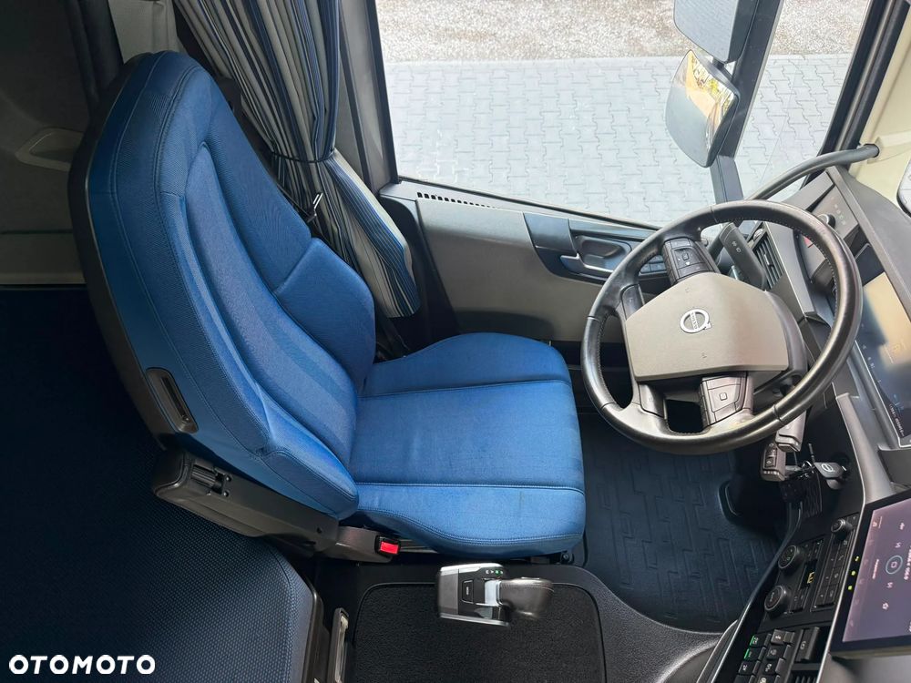 Volvo FH500/EURO6//METALIK/FULL LED/NAVI/KLIMA.POSTOJOWA/SPROWADZONY - 27