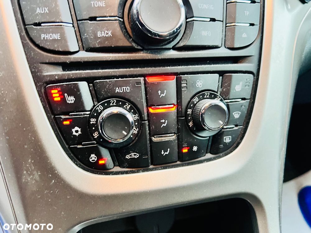 Opel Astra 1.4 Turbo Design Edition - 23