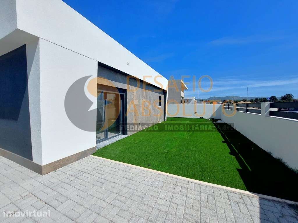 Moradia Térrea T3 Nova com Piscina e Garagem - Azeitão - Grande imagem: 3/26