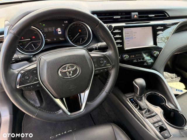 Toyota Camry 2.5 Hybrid Prestige CVT - 24